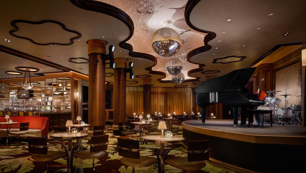 Encore Boston Harbor Everett Εξωτερικό φωτογραφία The interior of the lounge
