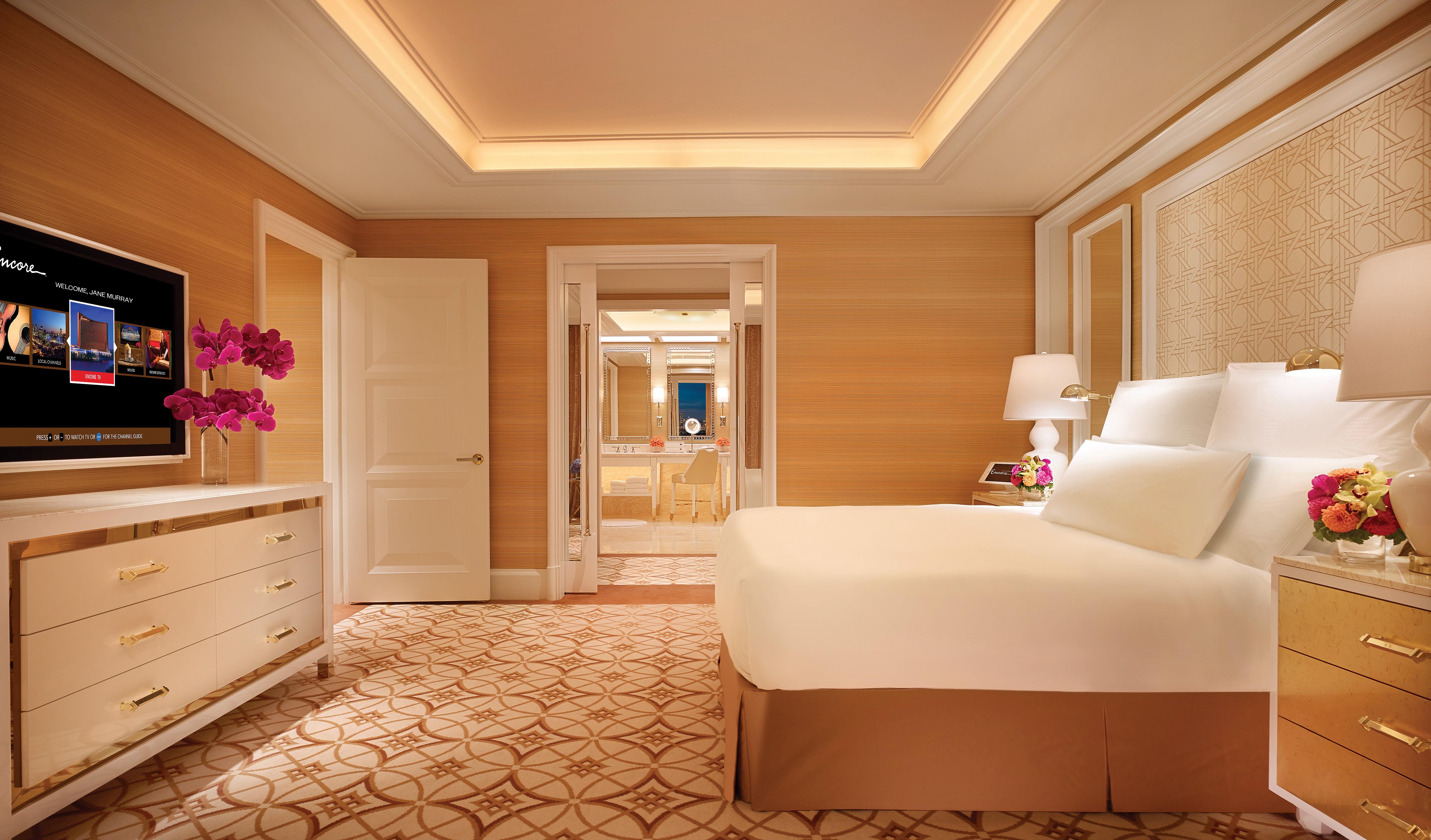 Encore Boston Harbor Everett Εξωτερικό φωτογραφία A bedroom in the Wynn Tower at Wynn Las Vegas